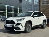 Toyota RAV4 2021 года за 15 300 000 тг. в Костанай – фото 2