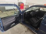Volkswagen Golf 1993 года за 600 000 тг. в Атырау – фото 4
