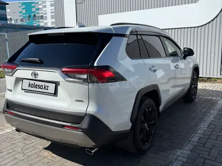 Toyota RAV4 2023 года за 15 600 000 тг. в Караганда – фото 5