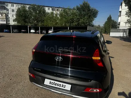 Hyundai Bayon 2024 года за 8 080 000 тг. в Караганда – фото 3