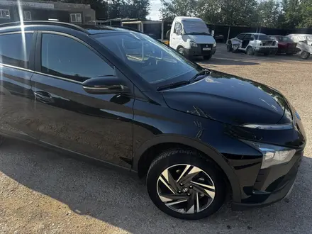 Hyundai Bayon 2024 года за 8 080 000 тг. в Караганда – фото 2