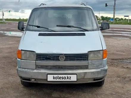 Volkswagen Caravelle 1992 годаүшін2 500 000 тг. в Караганда