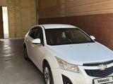 Chevrolet Cruze 2014 года за 3 800 000 тг. в Шымкент – фото 3