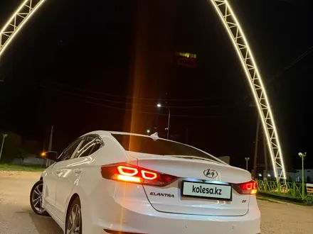 Hyundai Elantra 2018 года за 7 000 000 тг. в Шымкент – фото 5