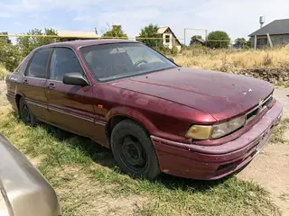 Mitsubishi Galant