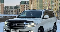 Toyota Land Cruiser 2016 годаүшін28 500 000 тг. в Астана