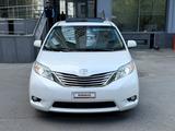 Toyota Sienna 2015 годаүшін9 300 000 тг. в Атырау