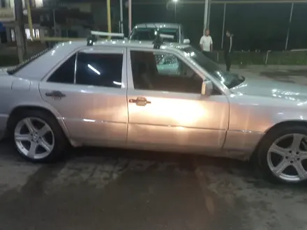 Mercedes-Benz E 250 1993 года за 1 300 000 тг. в Алматы – фото 9