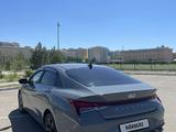 Hyundai Elantra 2022 года за 10 500 000 тг. в Уральск – фото 3