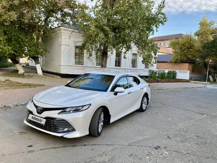 Toyota Camry 2018 года за 12 800 000 тг. в Павлодар – фото 3