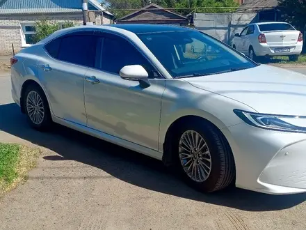 Toyota Camry 2024 года за 16 500 000 тг. в Уральск – фото 3
