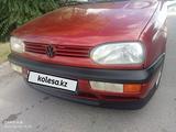 Volkswagen Golf 1994 годаүшін1 050 000 тг. в Алматы