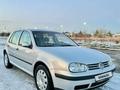 Volkswagen Golf 2000 годаүшін3 000 000 тг. в Тараз