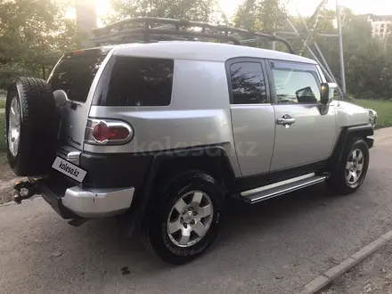 Toyota FJ Cruiser 2006 года за 13 500 000 тг. в Алматы – фото 7