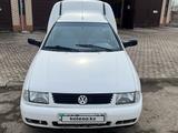 Volkswagen Caddy 1998 годаүшін2 000 000 тг. в Алматы