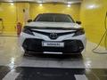 Toyota Camry 2020 года за 17 200 000 тг. в Астана – фото 4