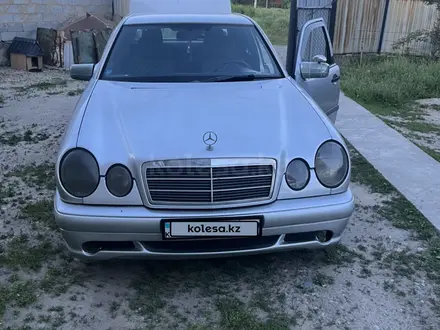 Mercedes-Benz E 280 1996 года за 2 300 000 тг. в Талдыкорган – фото 4