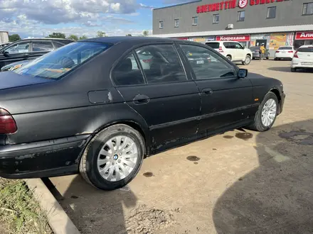 BMW 525 1996 года за 1 100 000 тг. в Уральск – фото 4