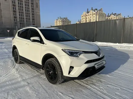 Toyota RAV4 2017 года за 11 500 000 тг. в Астана – фото 4