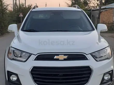 Chevrolet Captiva 2018 года за 10 700 000 тг. в Уральск – фото 2