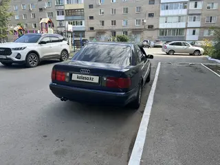 Audi 100