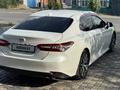Toyota Camry 2021 года за 16 150 000 тг. в Усть-Каменогорск – фото 4