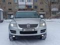 Volkswagen Touareg 2007 года за 7 400 000 тг. в Астана – фото 17