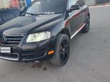 Volkswagen Touareg 2004 года за 3 700 000 тг. в Костанай – фото 3