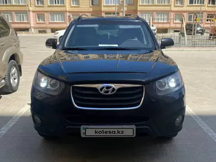 Hyundai Santa Fe 2011 года за 6 300 000 тг. в Актау – фото 3