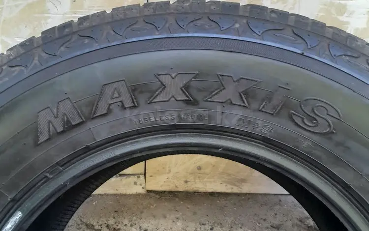 Maxxis за 15 000 тг. в Алматы