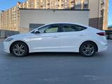 Hyundai Elantra 2017 года за 7 500 000 тг. в Уральск