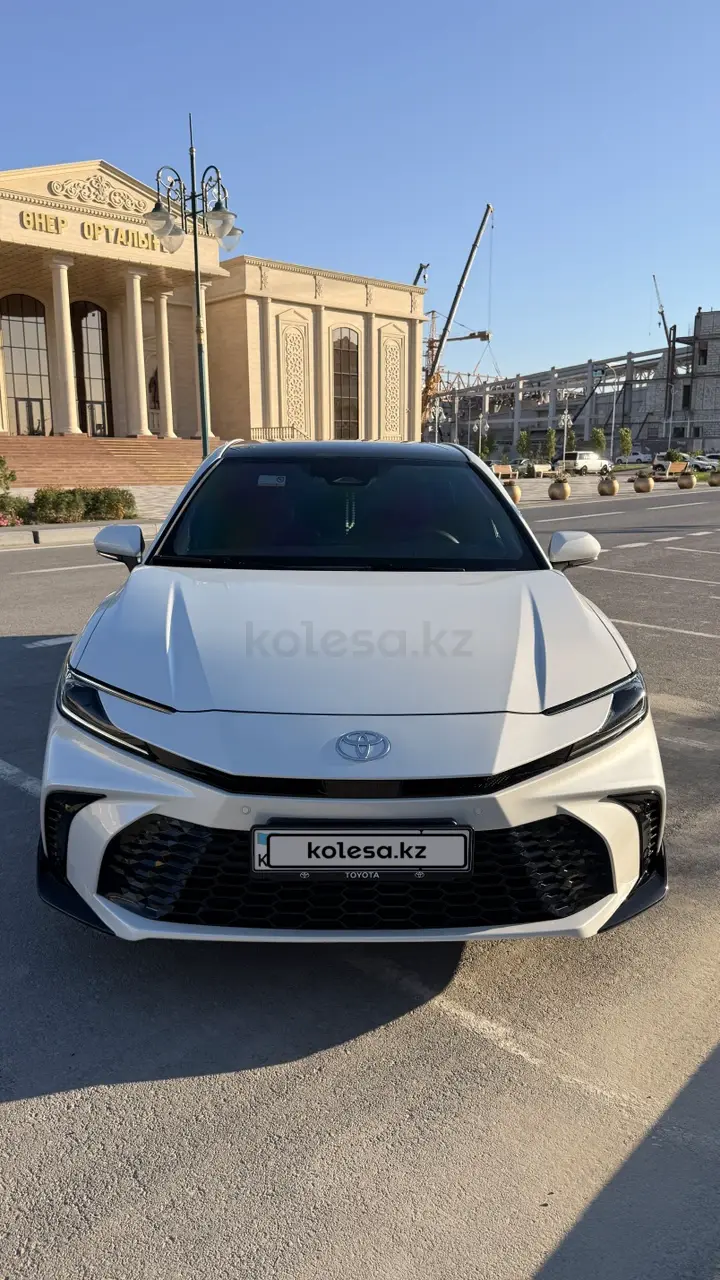 Toyota Camry, 2024