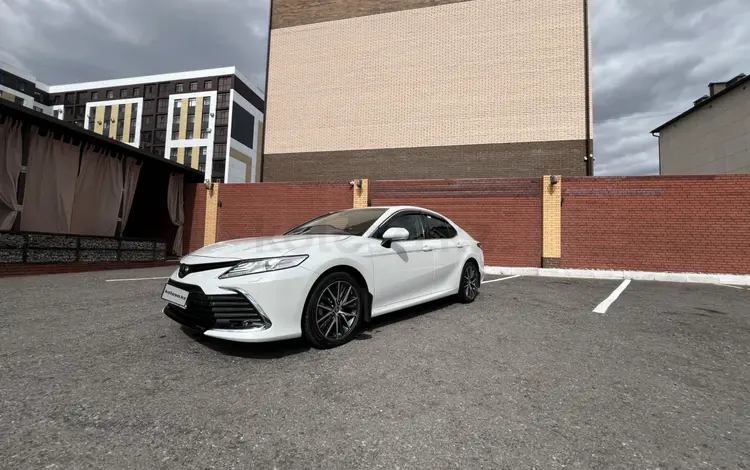 Toyota Camry 2023 года за 18 000 000 тг. в Караганда