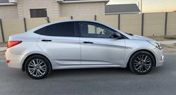 Hyundai Accent 2015 года за 5 000 000 тг. в Атырау – фото 4