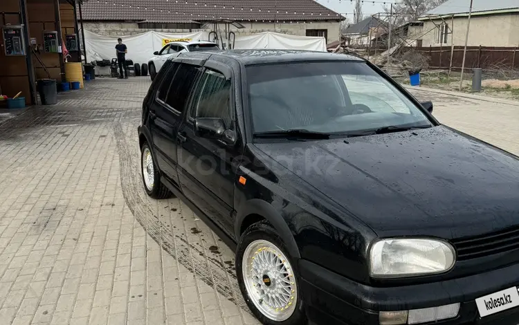 Volkswagen Golf 1997 годаүшін2 000 000 тг. в Алматы