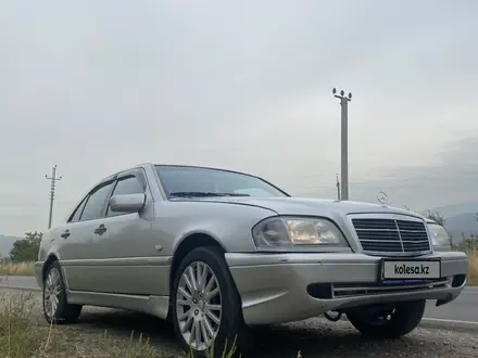 Mercedes-Benz C 280 1995 года за 2 100 000 тг. в Алматы – фото 4