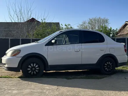 Toyota Echo 2001 года за 3 000 000 тг. в Актобе – фото 3