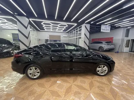 Hyundai Elantra 2018 года за 5 500 000 тг. в Шымкент – фото 8