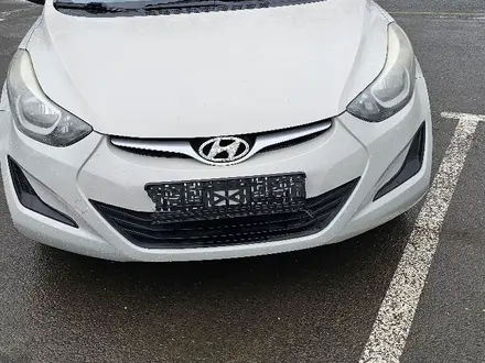 Hyundai Elantra 2014 года за 6 200 000 тг. в Уральск – фото 2