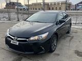 Toyota Camry 2016 года за 8 000 000 тг. в Атырау – фото 2