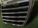 Решетка радиатора Mercedes-Benz W211 рестайлинг за 80 000 тг. в Талдыкорган – фото 4