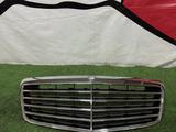 Решетка радиатора Mercedes-Benz W211 рестайлинг за 80 000 тг. в Талдыкорган