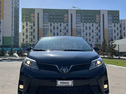 Toyota Sienna 2019 года за 17 500 000 тг. в Астана – фото 4