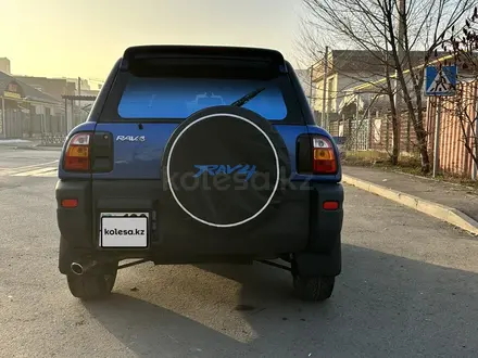 Toyota RAV4 1995 года за 2 850 000 тг. в Алматы – фото 4