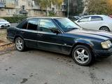 Mercedes-Benz E 220 1993 года за 900 000 тг. в Павлодар – фото 3