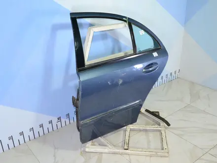 Дверь задний левый Mercedes Benz W211 за 20 000 тг. в Тараз – фото 3