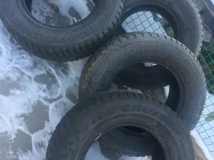 Зимние шины Bridgestone Ice Cruiser за 70 000 тг. в Алматы – фото 4