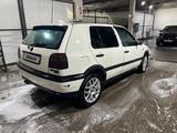Volkswagen Golf 1992 года за 1 400 000 тг. в Астана – фото 4