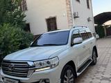 Toyota Land Cruiser 2016 года за 32 000 000 тг. в Шымкент