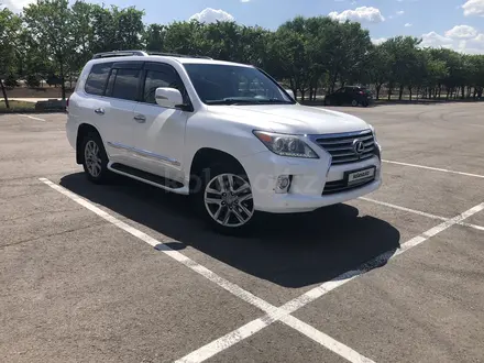 Lexus LX 570 2012 года за 20 000 000 тг. в Астана